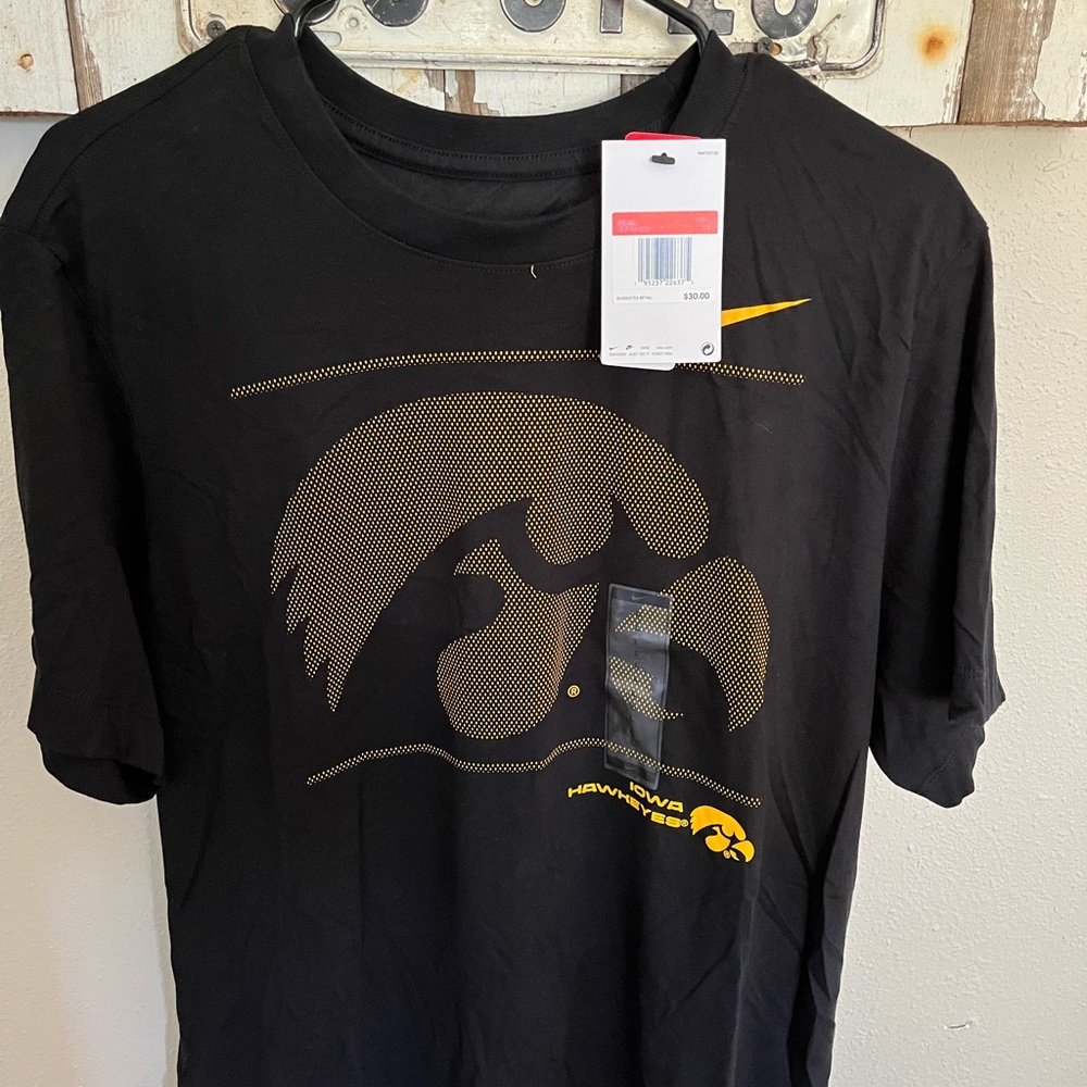 Iowa Hawkeye Football team issued Nike Shirt for the 2022 Citrus Bowl, NWT.
